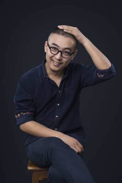 编剧导演何瑞博照片
