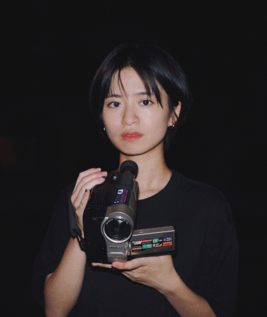 2.《杀死紫罗兰》导演照片