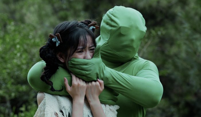 《就算是再凶的人，系鞋带也还是会系个蝴蝶结的》剧照1